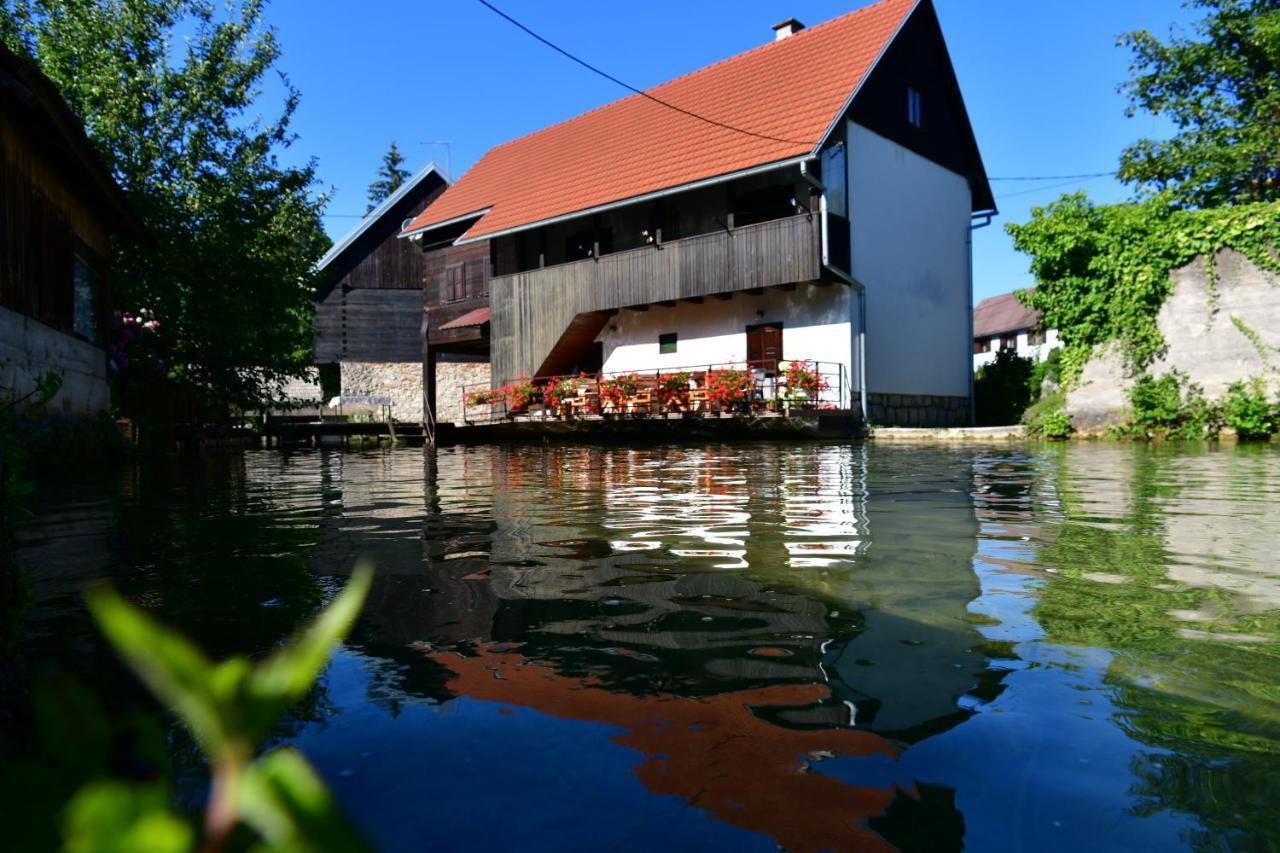 Guest House Vuceta Slunj Exterior photo